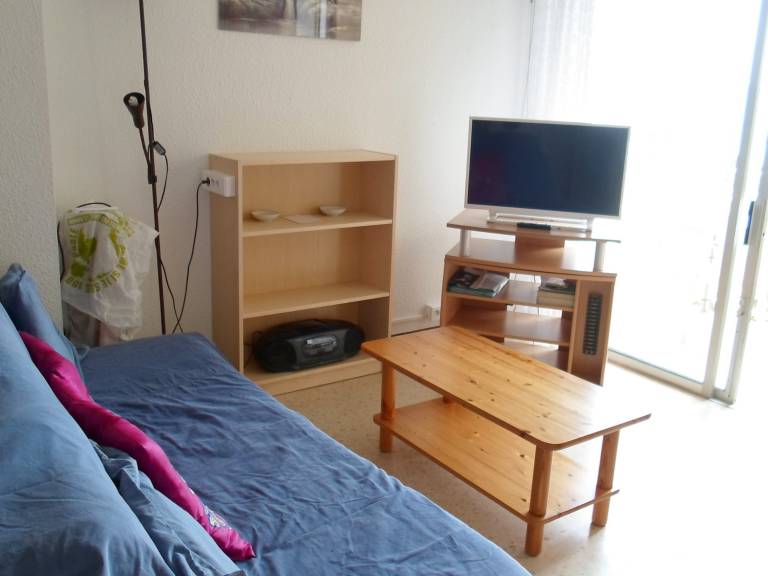 Studio with 1 room for 3 persons — photo 3