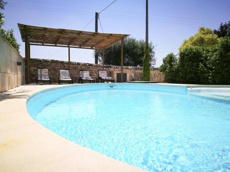 Fully equipped lovely villa with barbeque, hot tub & garden | City view | Dogs allowed — photo 2