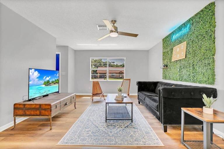 House  Orange City Terrace