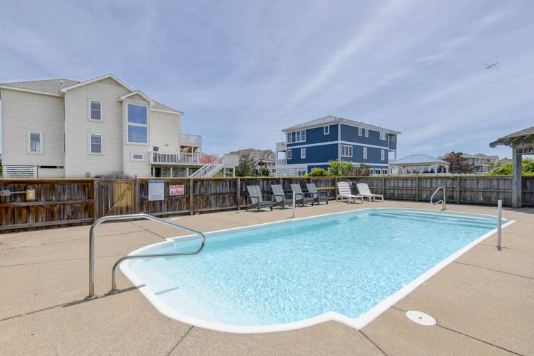 Breach Party 240 ft to the beach Private Pool, Hot Tub — photo 4