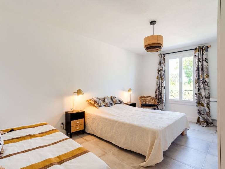 Holiday apartment with 1 room for 5 persons — photo 3