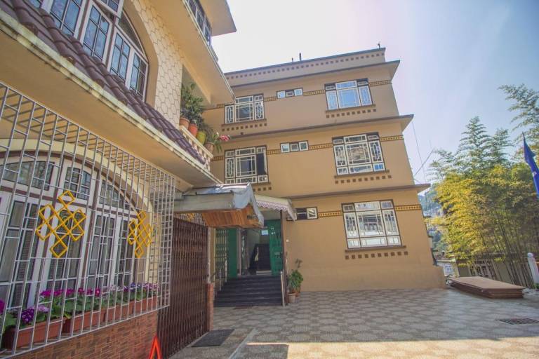 FINESTAYS HIDDEN ABODE — photo 4