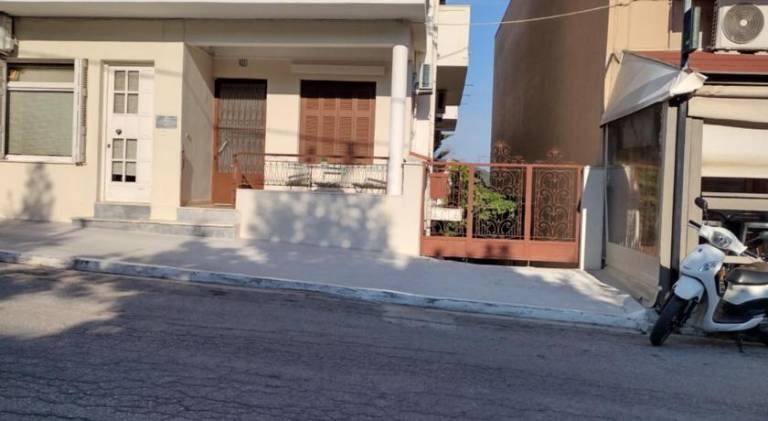 Apartment with terrace in Kymi-Aliveri