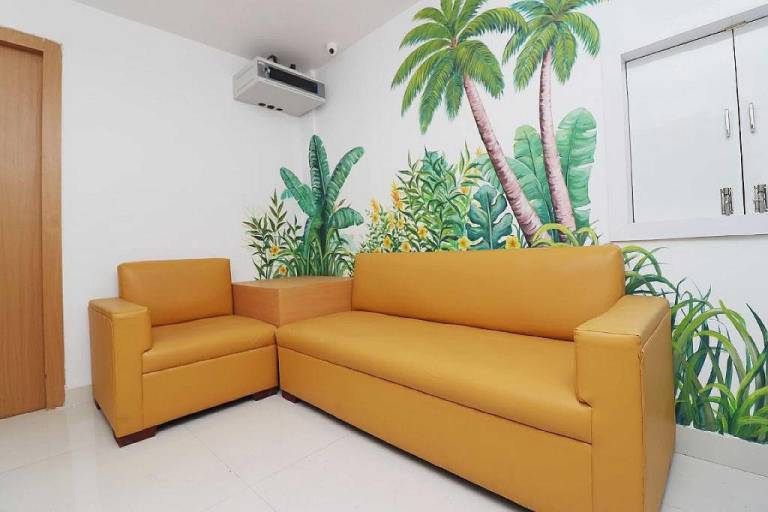 OYO Flagship Transit Express Kalikapur