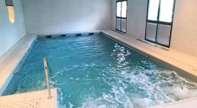 Serviced apartment with terrace, sauna & pool in Cherbourg-en-Cotentin