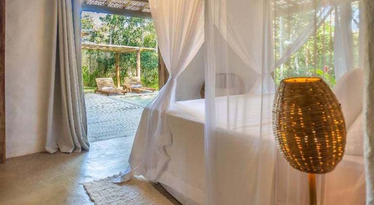 Vacation home with pool — photo 2