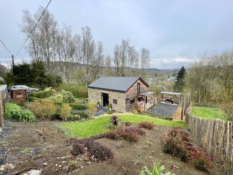 Gite with terrace, garden & hot tub | Garden view — photo 2