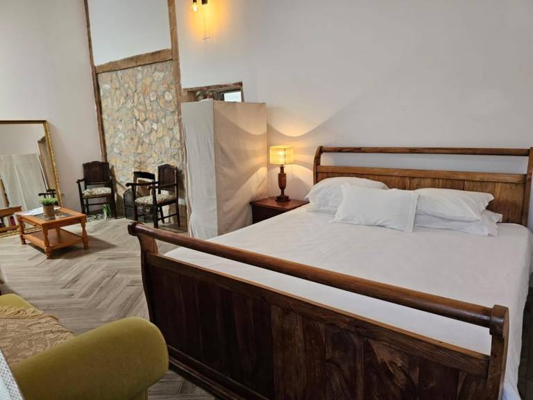 Holiday Home 'Casa Das Flores - Vale Do Guadiana' with Private Terrace, Wi-Fi and Air Conditioning in Beja