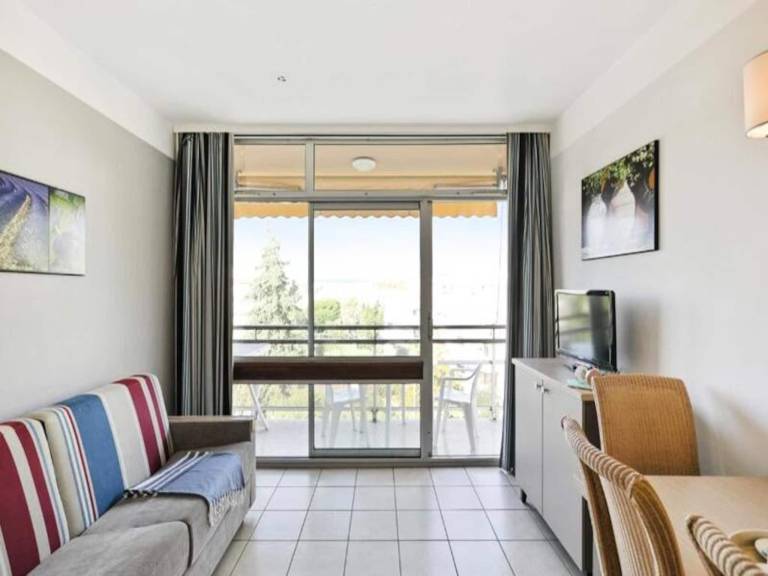 Charming rental apartment with pool | Pets are welcome in Cagnes-sur-Mer