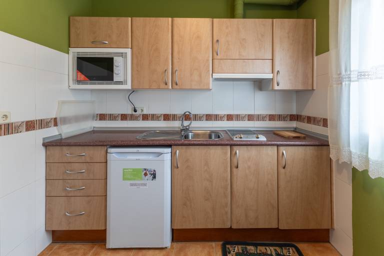 Family-friendly studio with garden & patio | Mountain view | Suitable for remote work | Pets are welcome — photo 4