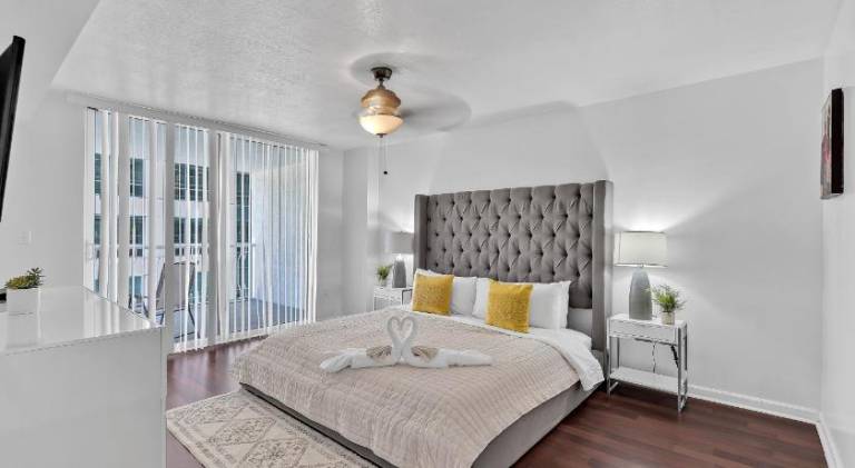 Amazing 1 Bed in Brickell key With FREE PKG — photo 2