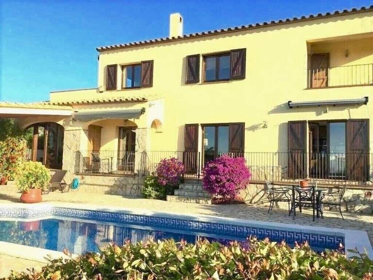 Villa  Calonge