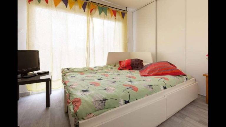 Refuge des voyageurs - chambre suite et cuisine en rdc in Landerneau