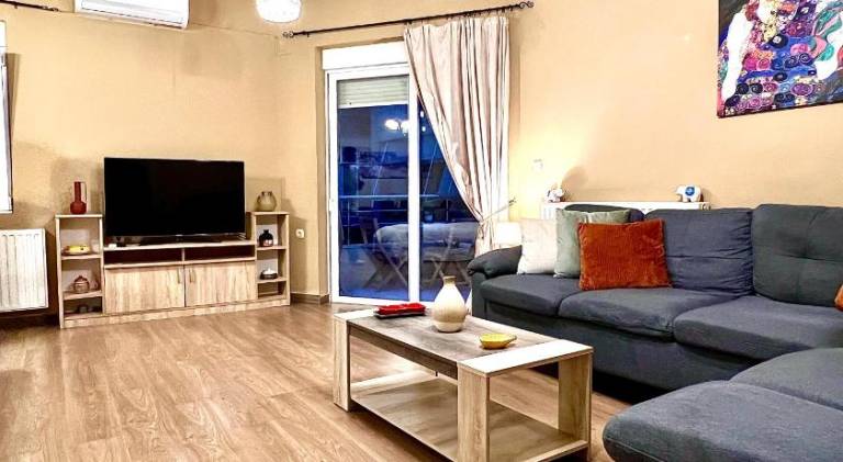 Apartment with 1 room for 5 persons — photo 2