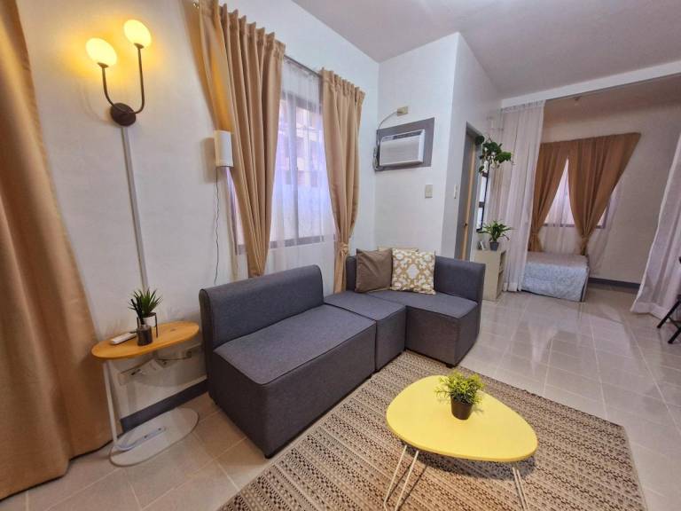 House with pool | Perfect for remote work in Makati