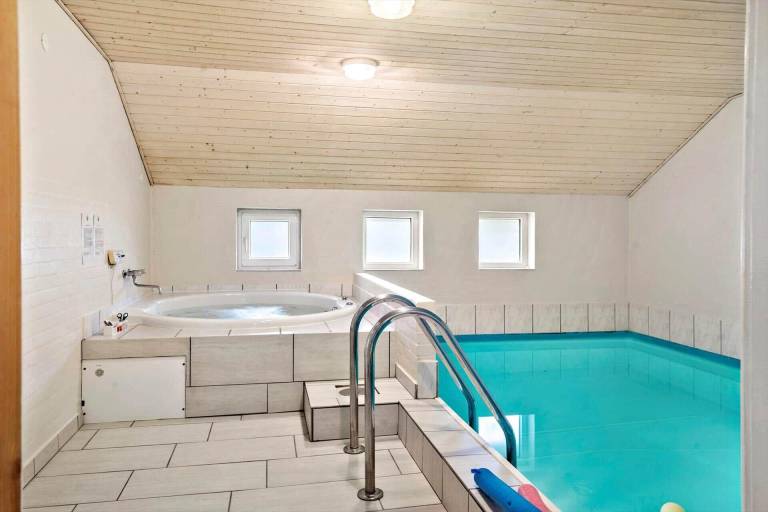 Fully equipped house with barbecue, sauna & hot tub | Pet-friendly — photo 2