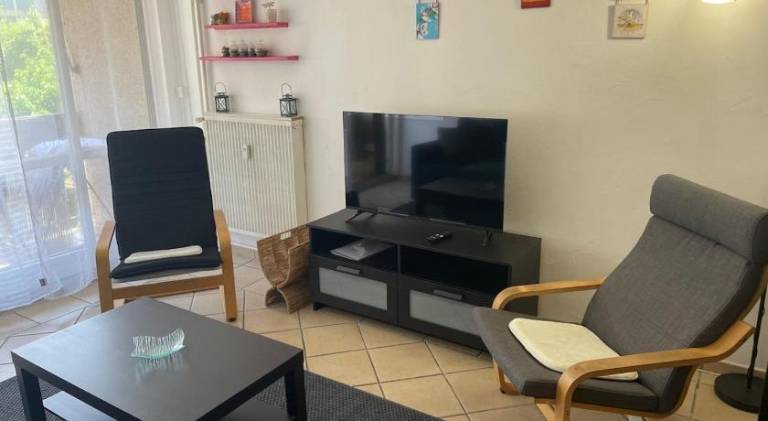 Rental apartment with 2 rooms for 5 persons in Fréjus