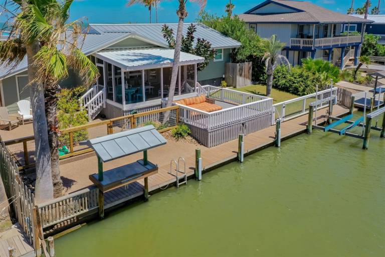 Sea-Esta in Rockport, TX