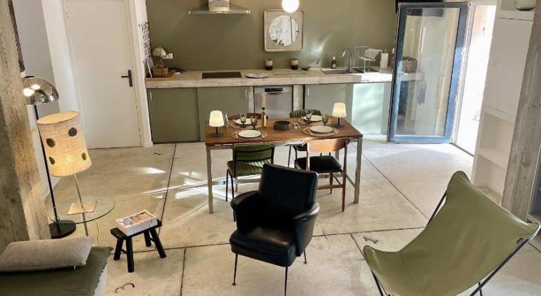 Holiday apartment with barbecue, private pool & yard — photo 4