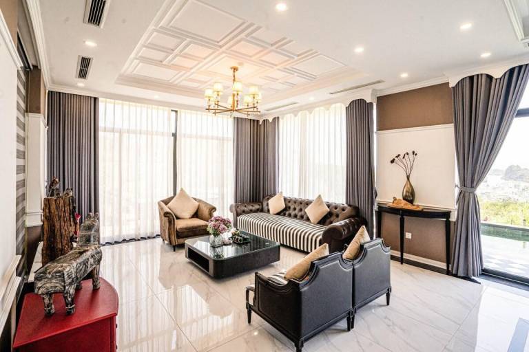 Pleasant villa with BBQ, jacuzzi & pool | Water view | Good for workation | Pets allowed — photo 3