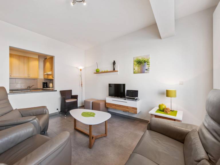 Rental apartment with 2 rooms for 6 persons — photo 3