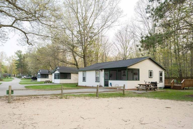 Cabin  Saugatuck
