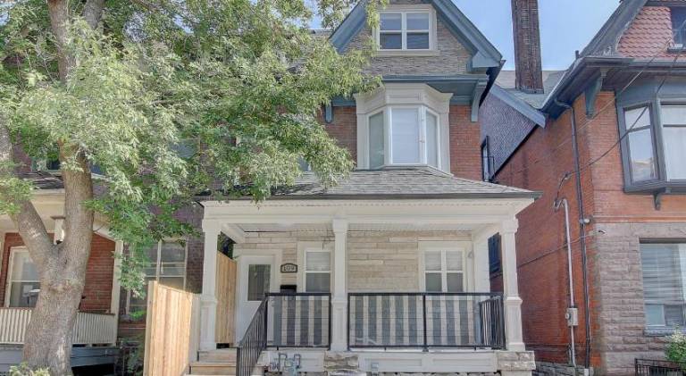 Spadina Boutique Rooms