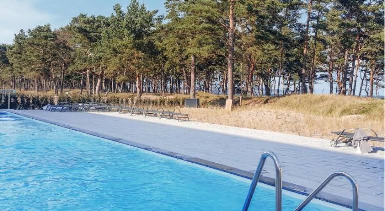 Holiday apartment with pool | Close to the beach | Pet-friendly in Binz