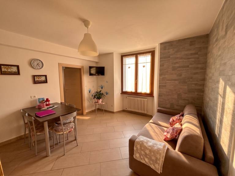 Rental apartment with patio, garden & pool — photo 5