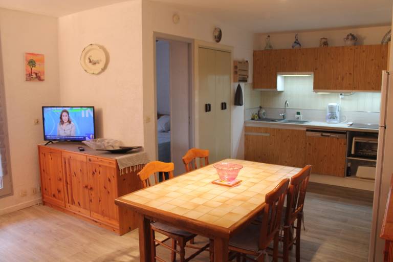 Gite with yard & terrace — photo 3
