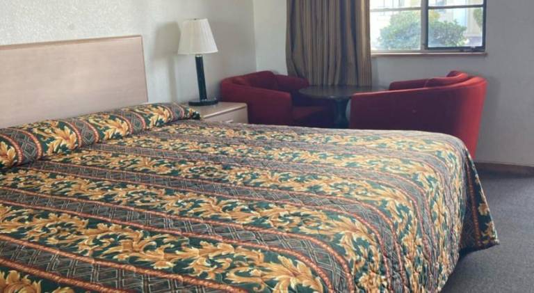 Value Inn — photo 3