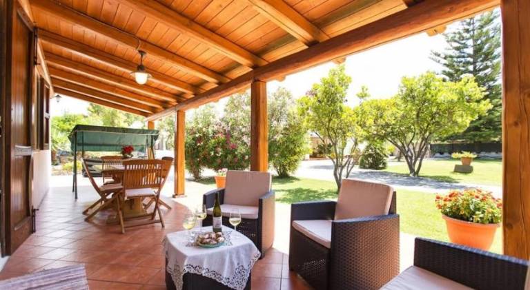 Villa with 2 rooms for 6 persons in Alghero