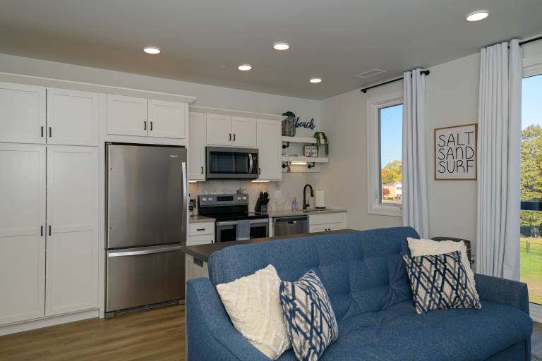 1 Mi to Ski Area: Penthouse Condo in Traverse City — photo 5