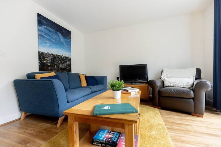 Children-friendly beautiful house with garden & barbeque | Good for workation | Pets allowed in Buxton