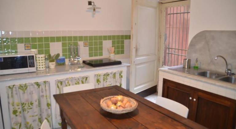House | Near Bellini Garden | Perfect for remote work — photo 4
