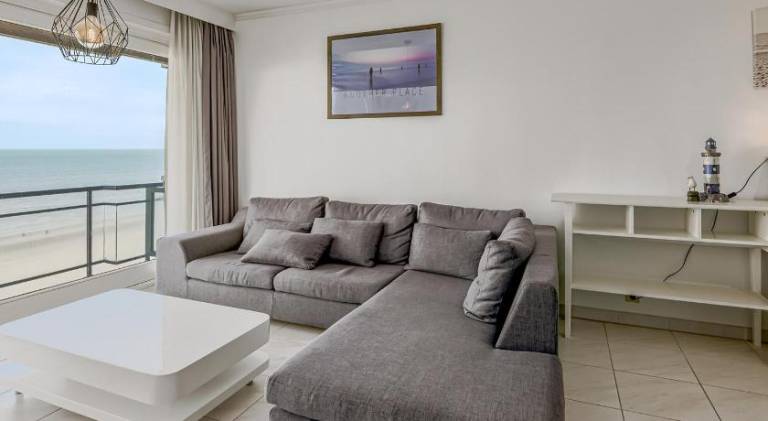 Apartment with 3 rooms for 6 persons in Nieuwpoort
