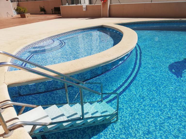 Apartment with terrace & pool | Beach view — photo 2