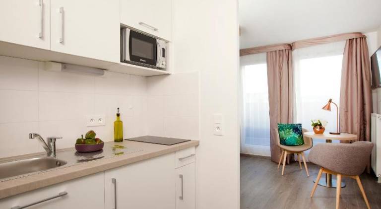 Serviced apartment with garden | Pet-friendly — photo 4