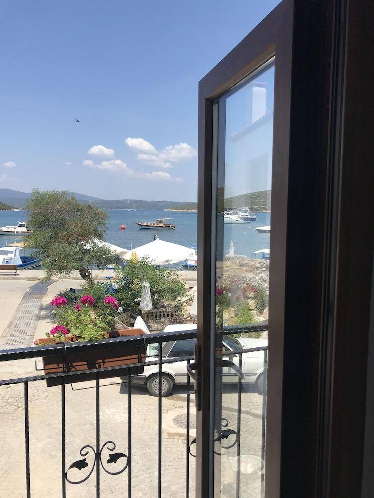 Silenos Boutique Hotel — photo 2