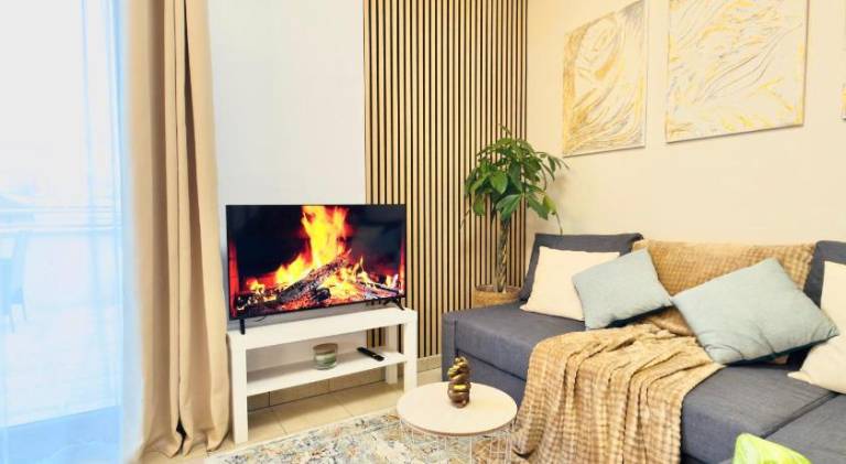 Apartment with terrace in Chevilly-Larue