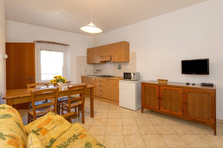 Nice holiday apartment with pool, garden & grill | Garden view | Pet-friendly — photo 4