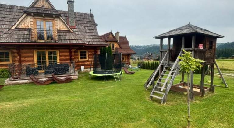 Rental apartment with 4 rooms for 9 persons in Bukowina Tatrzanska