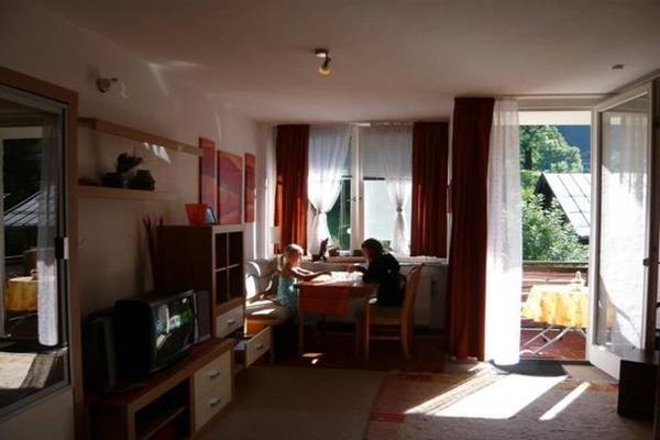Apartment with sauna, yard & pool | Dogs allowed — photo 3