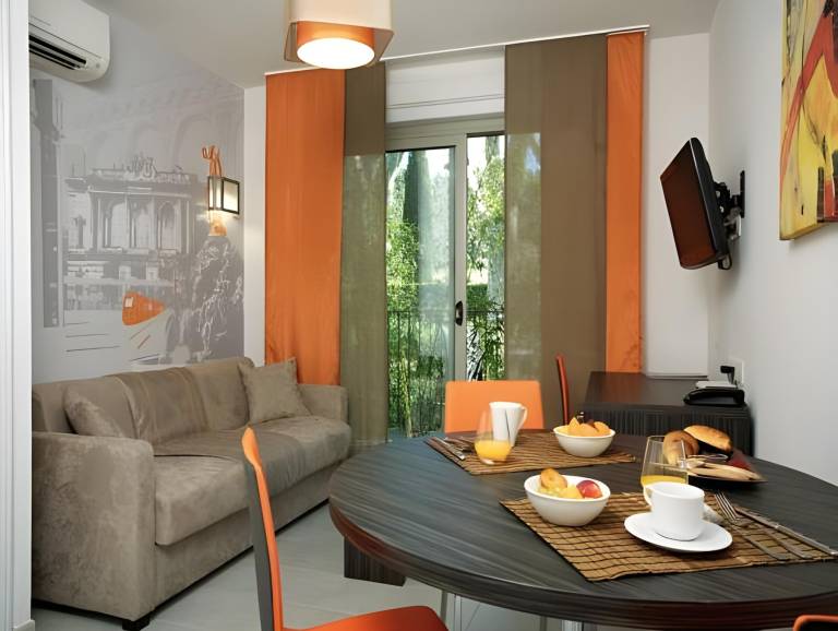 Serviced apartment with terrace, sauna & pool — photo 4