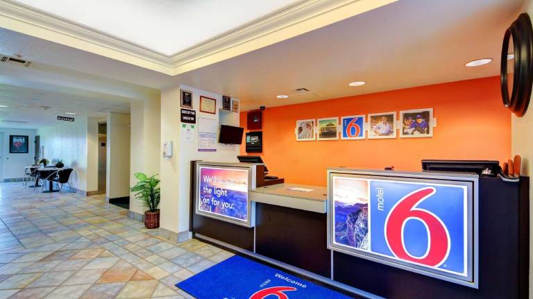 Motel 6 El Reno, OK — photo 5