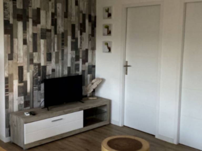 Nice chalet with pool | Dogs allowed — photo 2