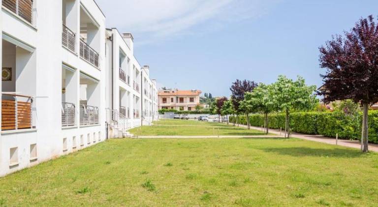 Lovely Tiresia Apartment — photo 4