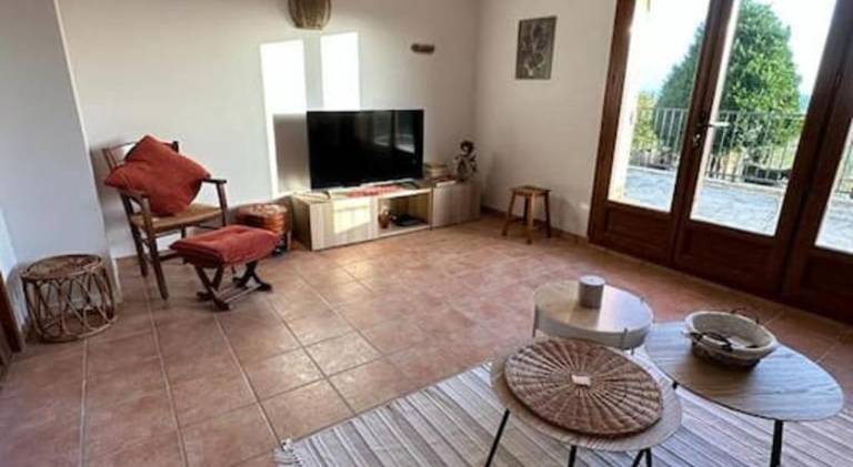 Vacation home with 3 rooms for 12 persons in Troyes