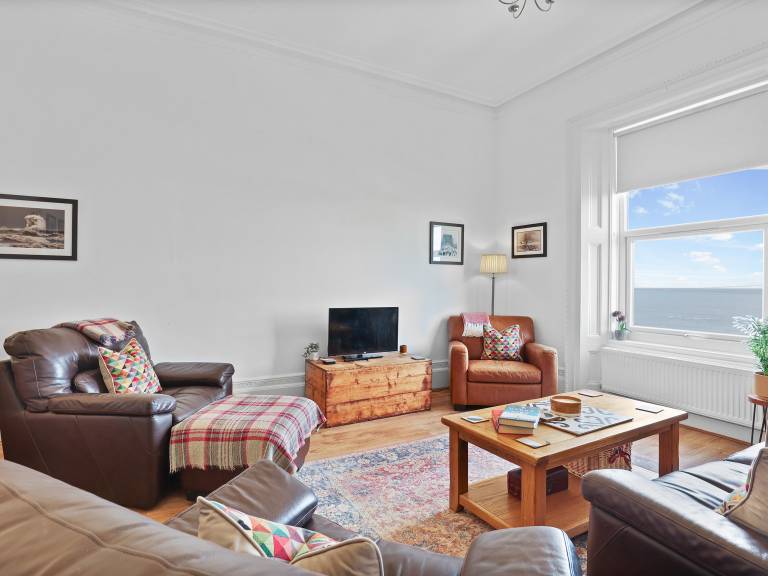 Apartment | Sea view — photo 3