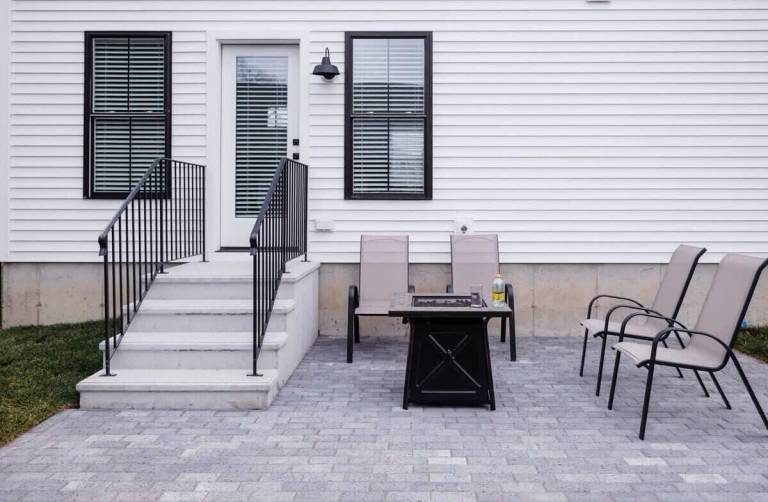 House  Misquamicut
